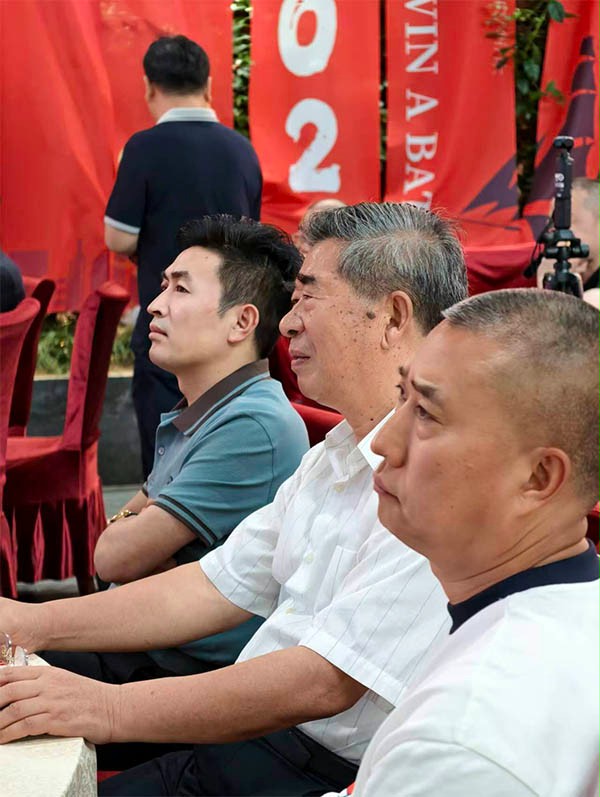 上图为:苏州市河南商会领导们在活动现场 上图为:苏州市河南商会领导们在活动现场